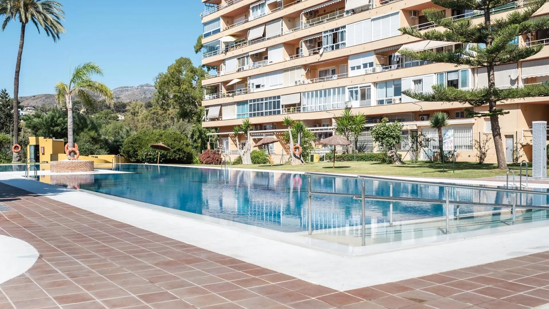 Col3 - Wifi, Smart Tv, Piscina, 900 Metros Playa, La Colina Apartment Torremolinos